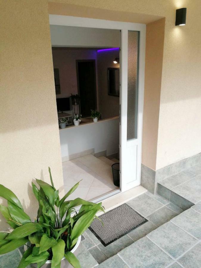 Apartman Unka Metković Exterior foto